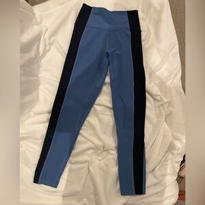 Abercrombie YPB SculptLUX size small 7/8 legging